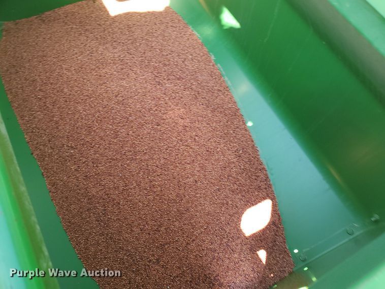 image for item DE4491 2001 John Deere 1560 no-till grain drill