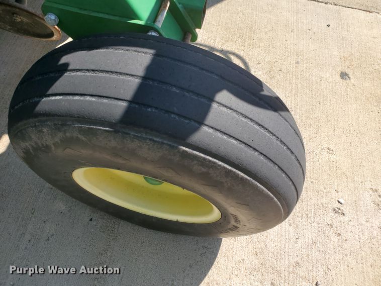 image for item DE4491 2001 John Deere 1560 no-till grain drill