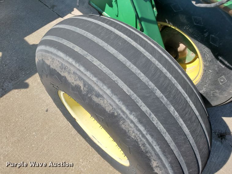 image for item DE4491 2001 John Deere 1560 no-till grain drill