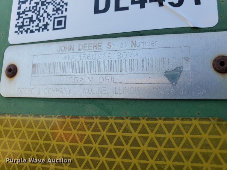 image for item DE4491 2001 John Deere 1560 no-till grain drill