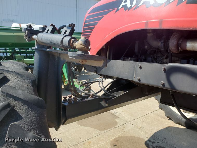 image for item DE4492 2003 Apache 850 Series sprayer