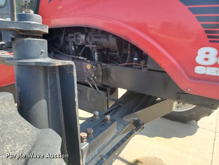 image for item DE4492 2003 Apache 850 Series sprayer