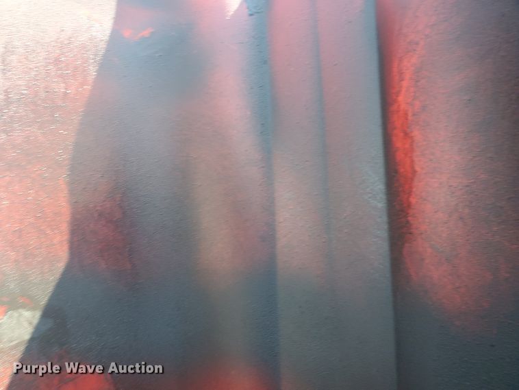 image for item DE4492 2003 Apache 850 Series sprayer