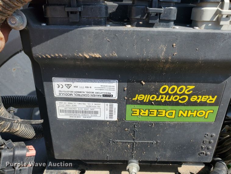 image for item DE4496 John Deere 7300 Max Emerge II planter