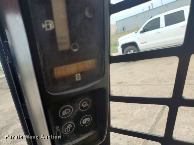 image for item DE4497 2006 Case 445  skid steer loader