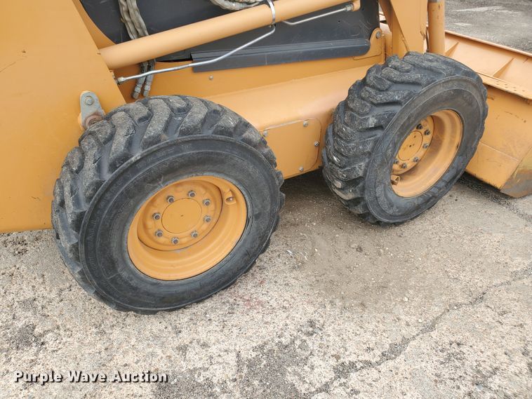 image for item DE4497 2006 Case 445  skid steer loader
