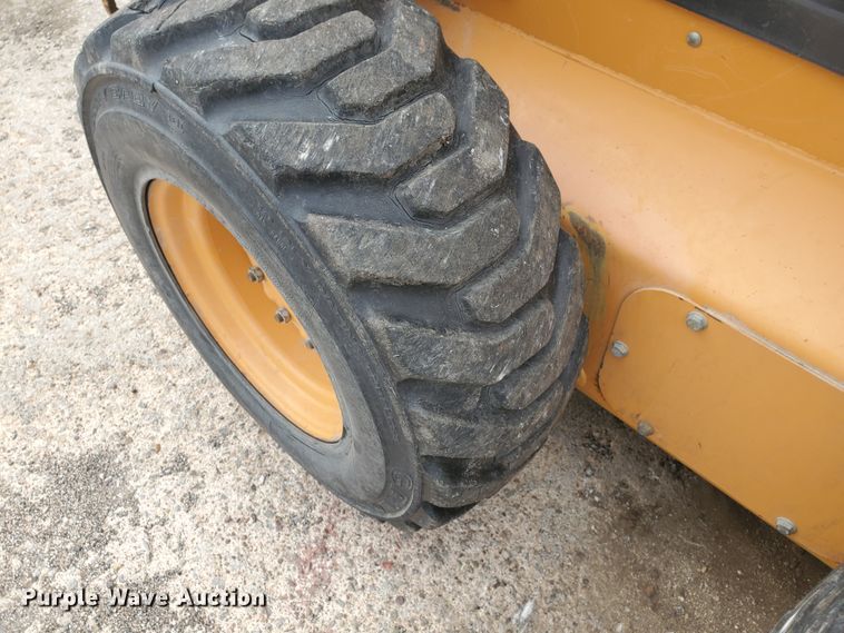 image for item DE4497 2006 Case 445  skid steer loader