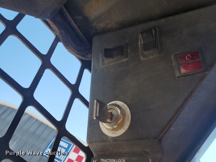 image for item DF5692 1996 Bobcat 773  skid steer loader