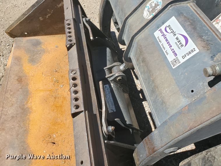 image for item DF5692 1996 Bobcat 773  skid steer loader