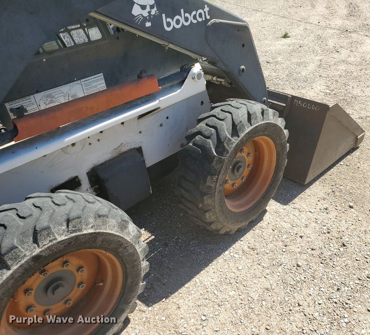 image for item DF5692 1996 Bobcat 773  skid steer loader