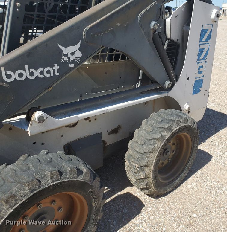 image for item DF5692 1996 Bobcat 773  skid steer loader