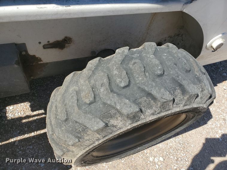 image for item DF5692 1996 Bobcat 773  skid steer loader