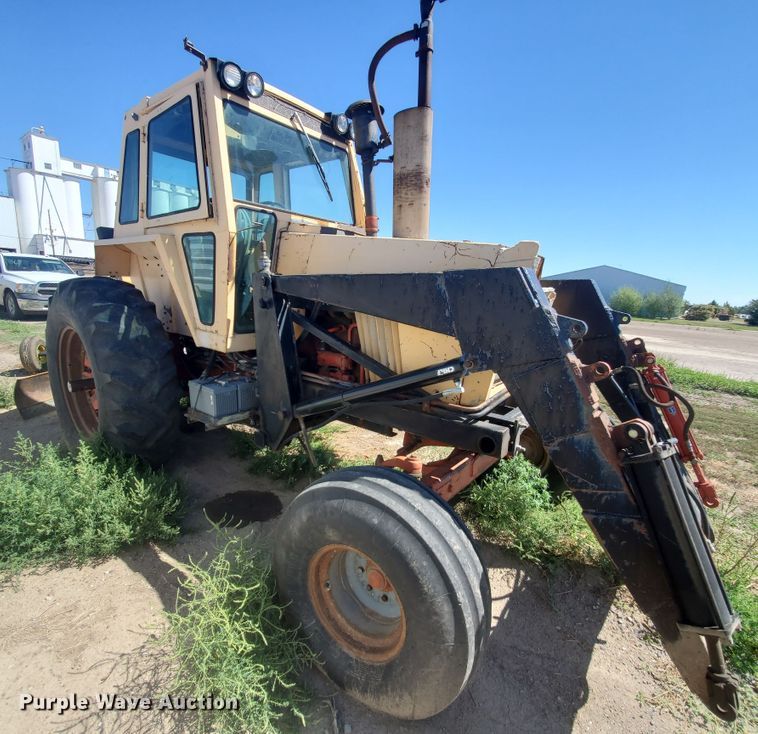 image for item DF5694 1973 Case 1070  tractor