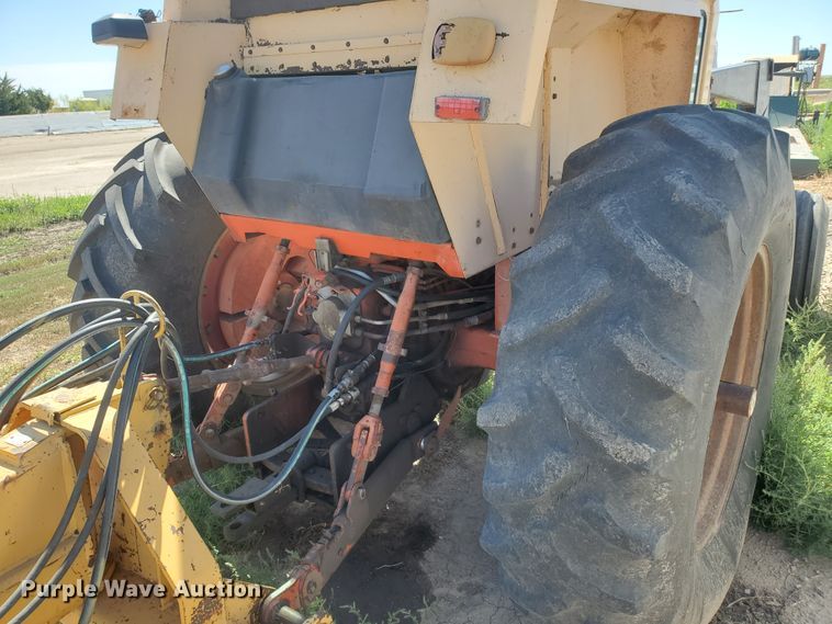 image for item DF5694 1973 Case 1070  tractor