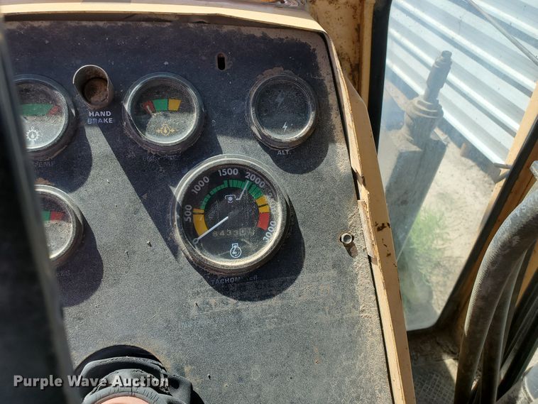 image for item DF5694 1973 Case 1070  tractor