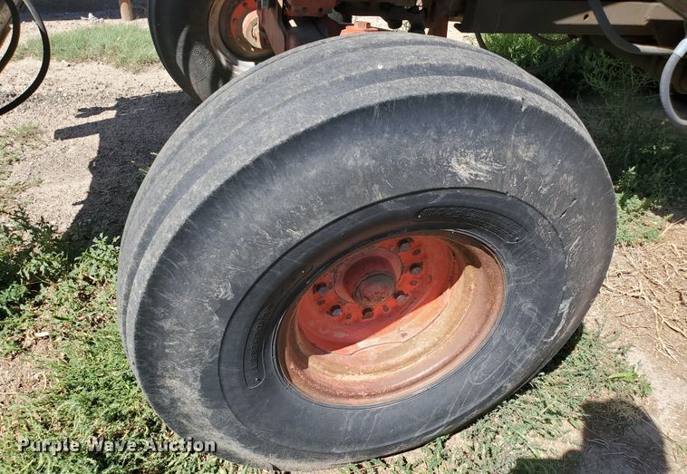 image for item DF5694 1973 Case 1070  tractor