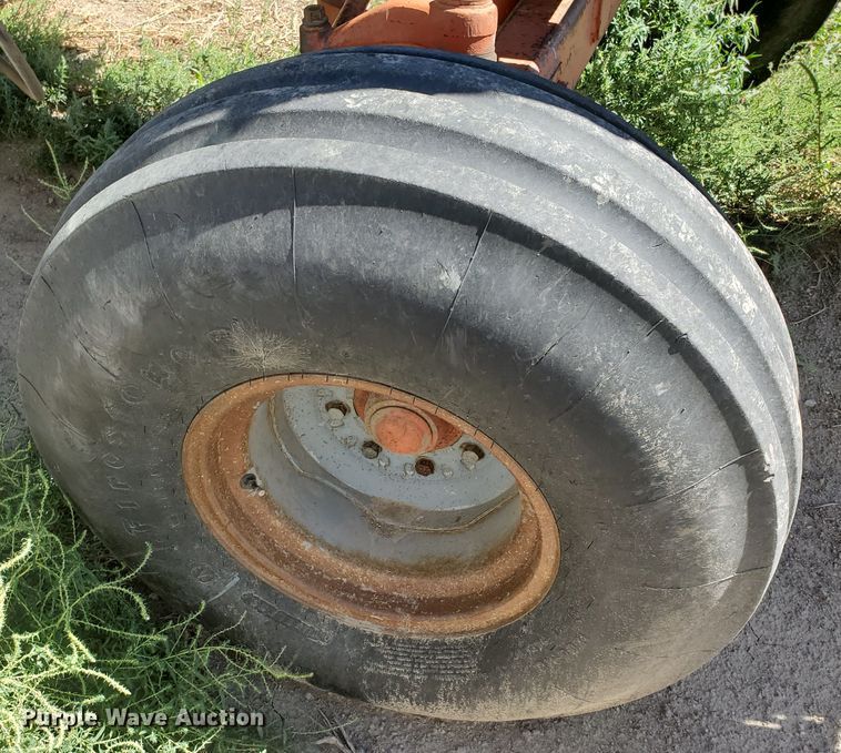 image for item DF5694 1973 Case 1070  tractor