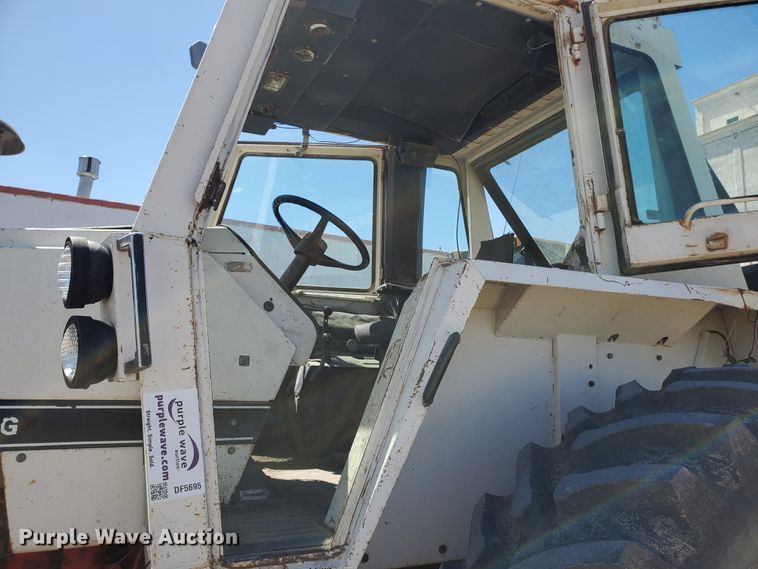 image for item DF5695 Case 1070  tractor