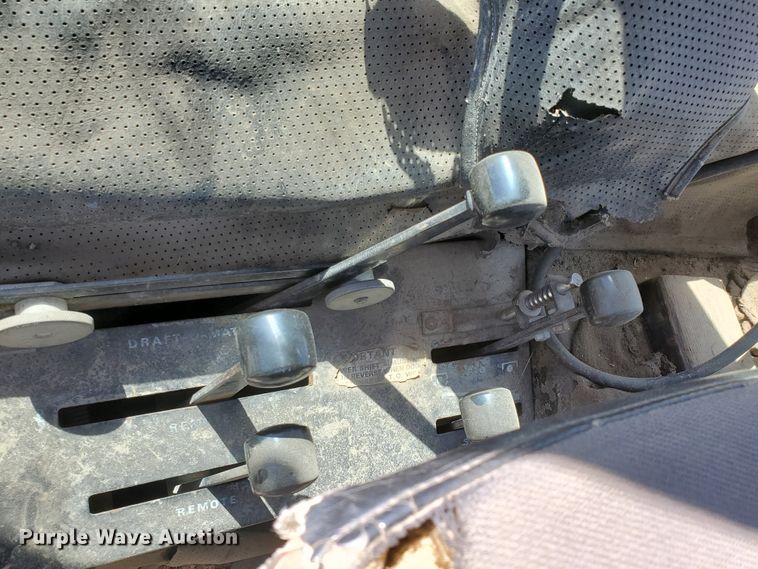 image for item DF5695 Case 1070  tractor