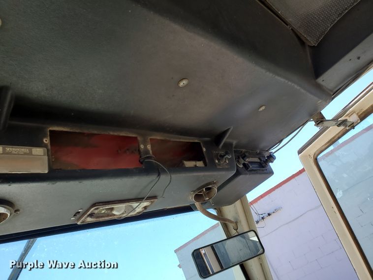 image for item DF5695 Case 1070  tractor