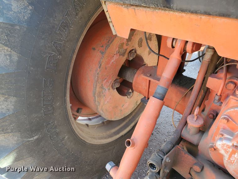 image for item DF5695 Case 1070  tractor