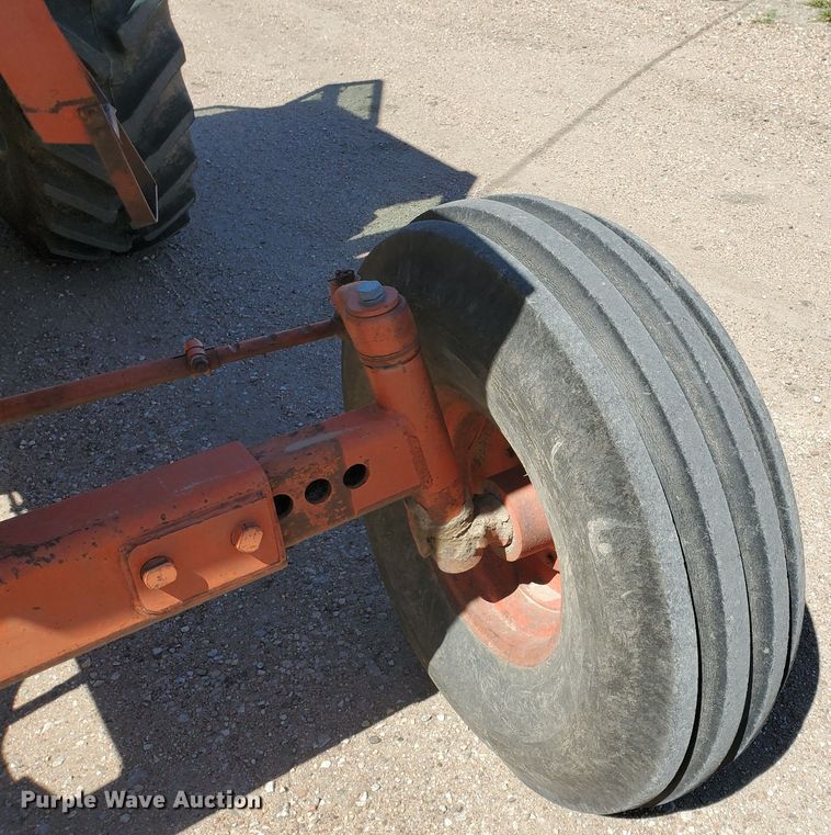 image for item DF5695 Case 1070  tractor