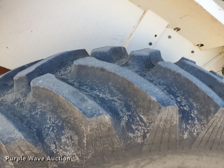 image for item DF5695 Case 1070  tractor