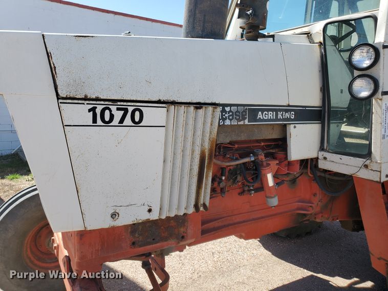 image for item DF5695 Case 1070  tractor