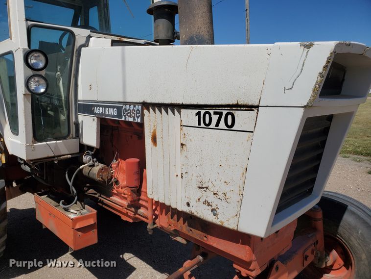 image for item DF5695 Case 1070  tractor