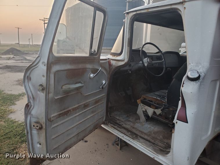 image for item DF5696 1961 Chevrolet Apache 30  feed mixer truck