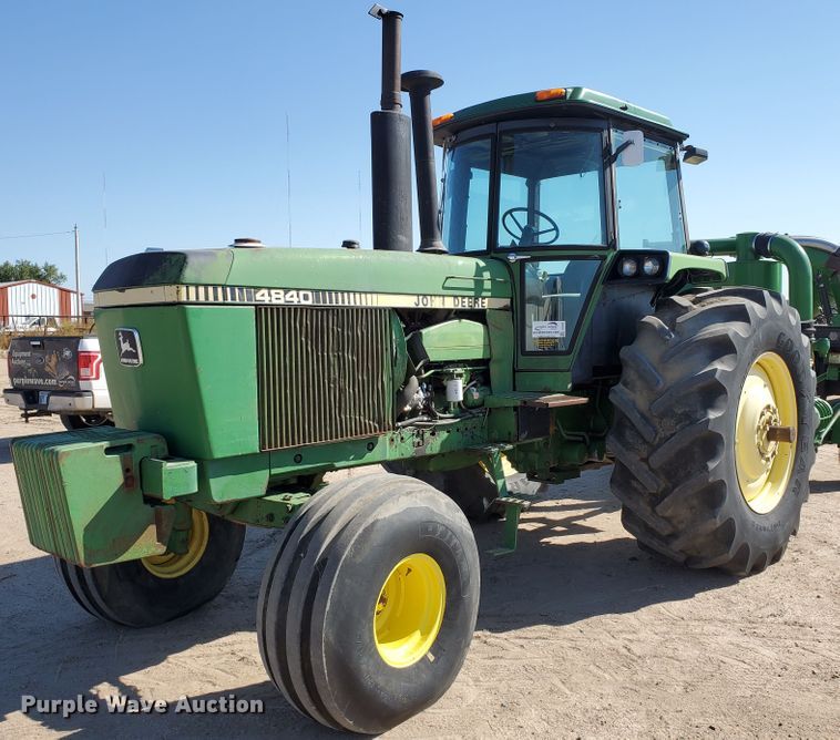 image for item DF5697 1979 John Deere 4840  tractor