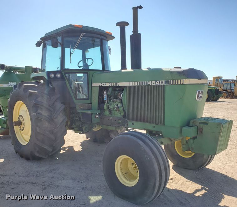 image for item DF5697 1979 John Deere 4840  tractor