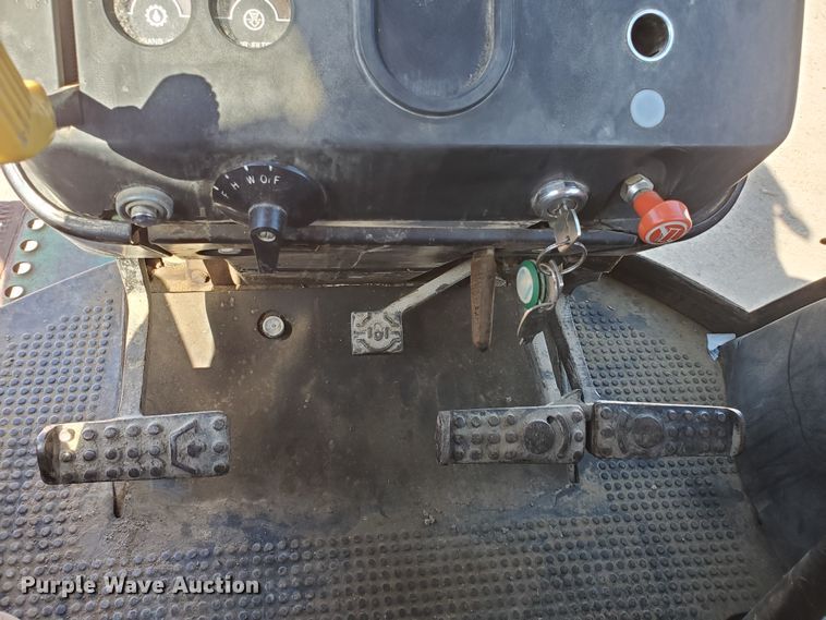 image for item DF5697 1979 John Deere 4840  tractor