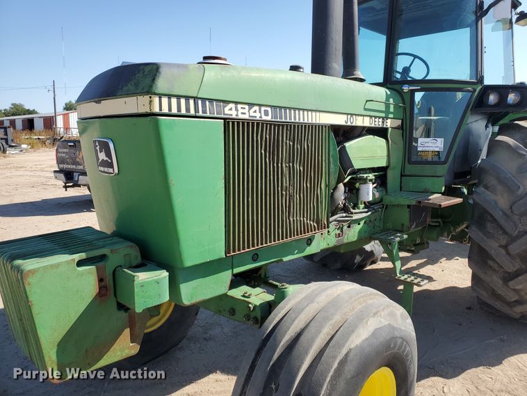 image for item DF5697 1979 John Deere 4840  tractor