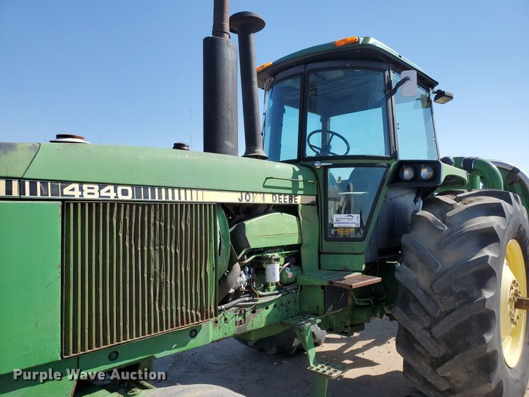 image for item DF5697 1979 John Deere 4840  tractor