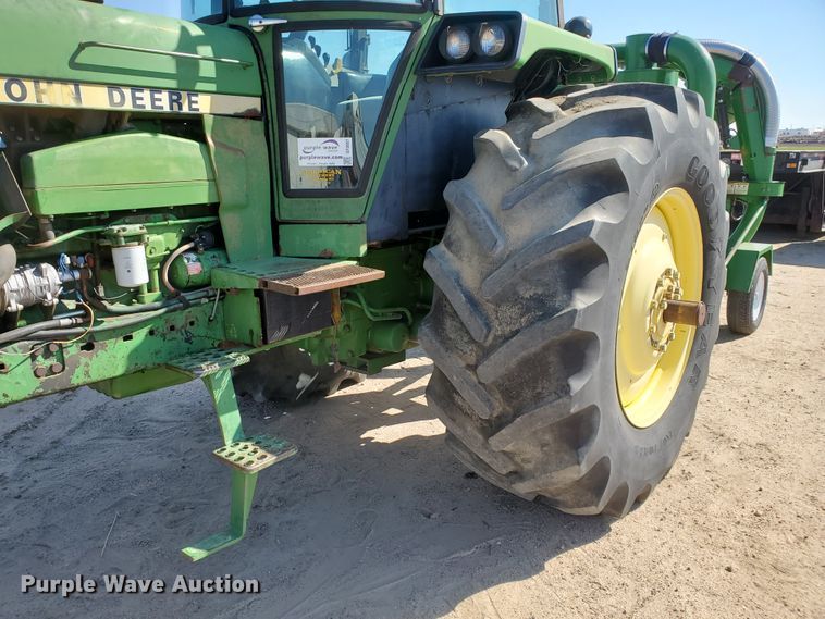 image for item DF5697 1979 John Deere 4840  tractor