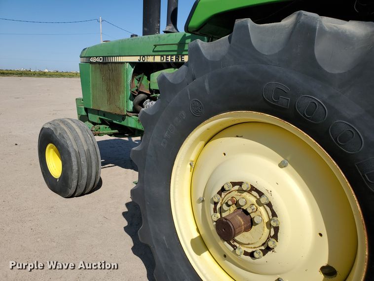 image for item DF5697 1979 John Deere 4840  tractor