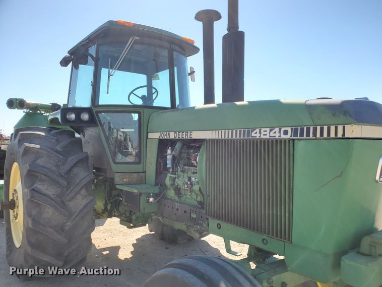 image for item DF5697 1979 John Deere 4840  tractor