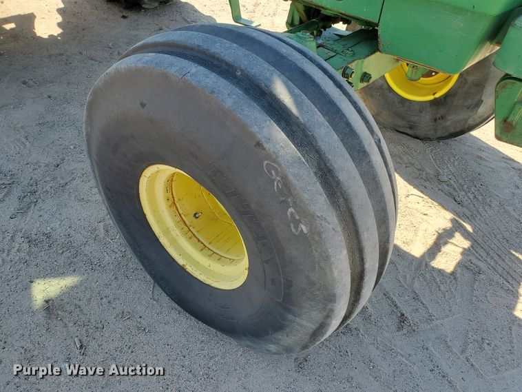 image for item DF5697 1979 John Deere 4840  tractor