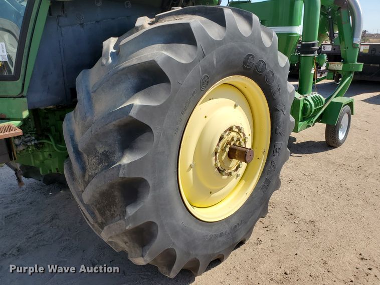 image for item DF5697 1979 John Deere 4840  tractor