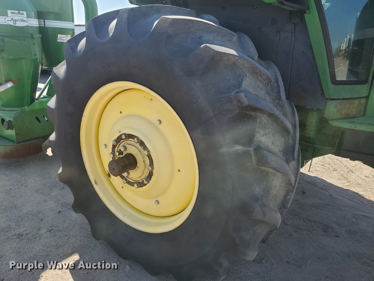 image for item DF5697 1979 John Deere 4840  tractor