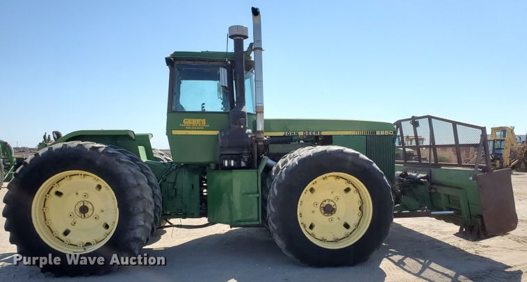 image for item DF5700 1984 John Deere 8850  4WD tractor