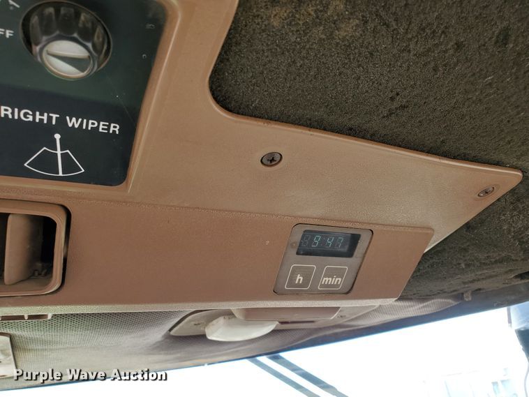 image for item DF5700 1984 John Deere 8850  4WD tractor