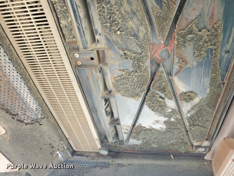 image for item DF5700 1984 John Deere 8850  4WD tractor