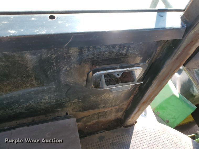 image for item DF5700 1984 John Deere 8850  4WD tractor