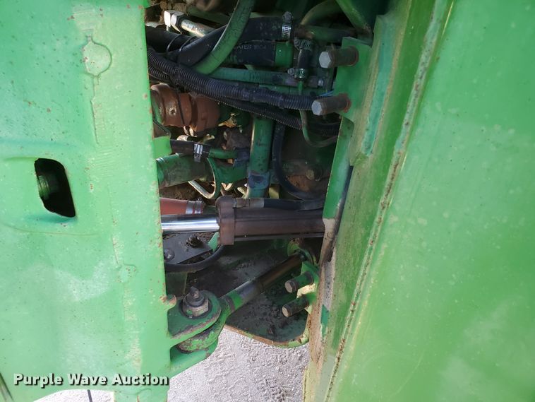 image for item DF5700 1984 John Deere 8850  4WD tractor