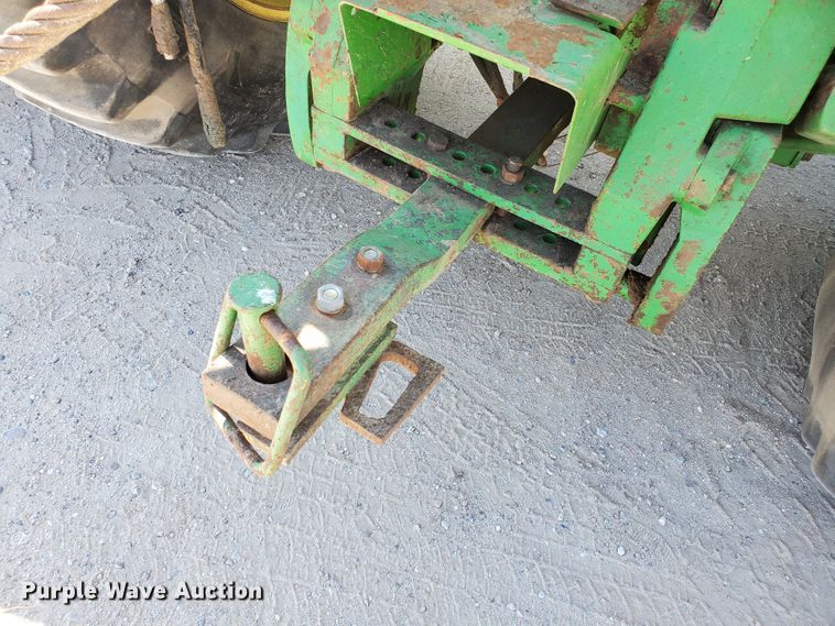 image for item DF5700 1984 John Deere 8850  4WD tractor