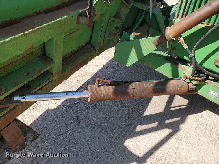 image for item DF5700 1984 John Deere 8850  4WD tractor