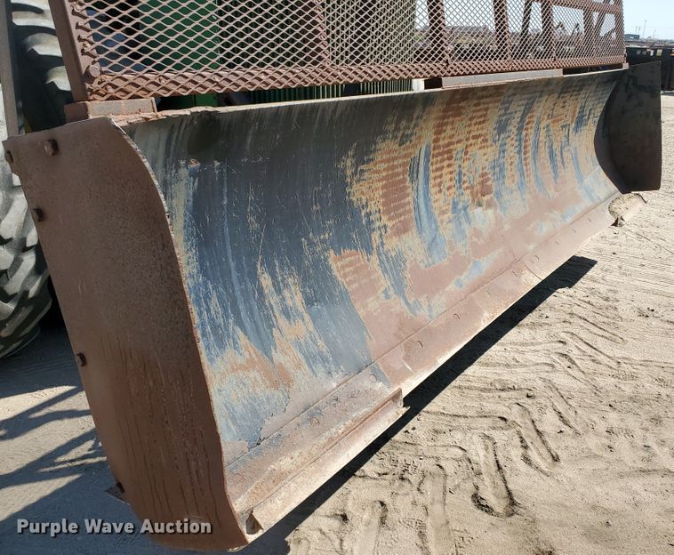 image for item DF5700 1984 John Deere 8850  4WD tractor