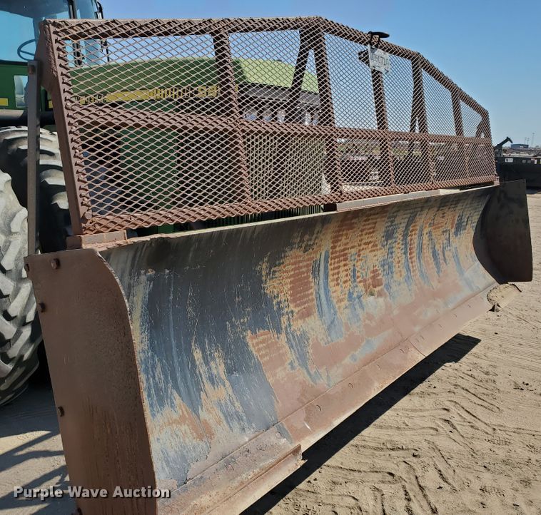 image for item DF5700 1984 John Deere 8850  4WD tractor